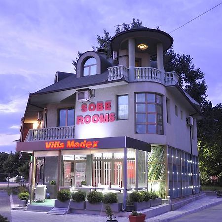 Guesthouse Villa Modex Парачин Екстер'єр фото