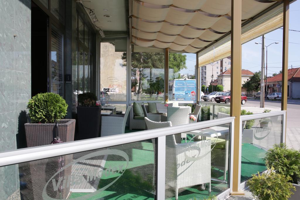 Guesthouse Villa Modex Парачин Екстер'єр фото