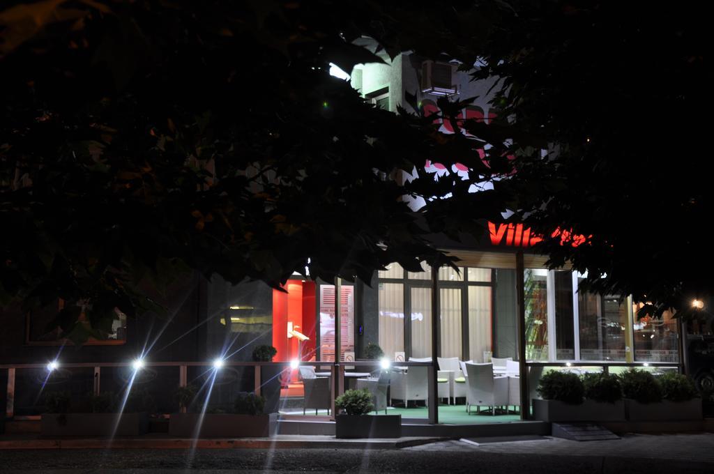 Guesthouse Villa Modex Парачин Екстер'єр фото