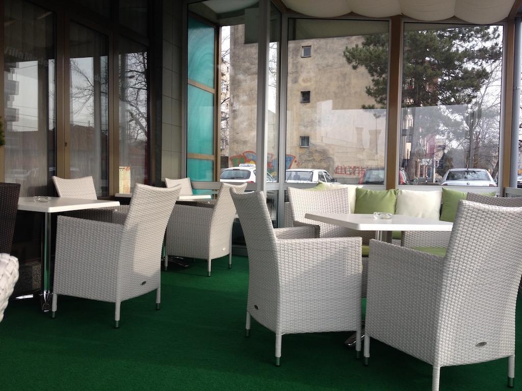 Guesthouse Villa Modex Парачин Екстер'єр фото