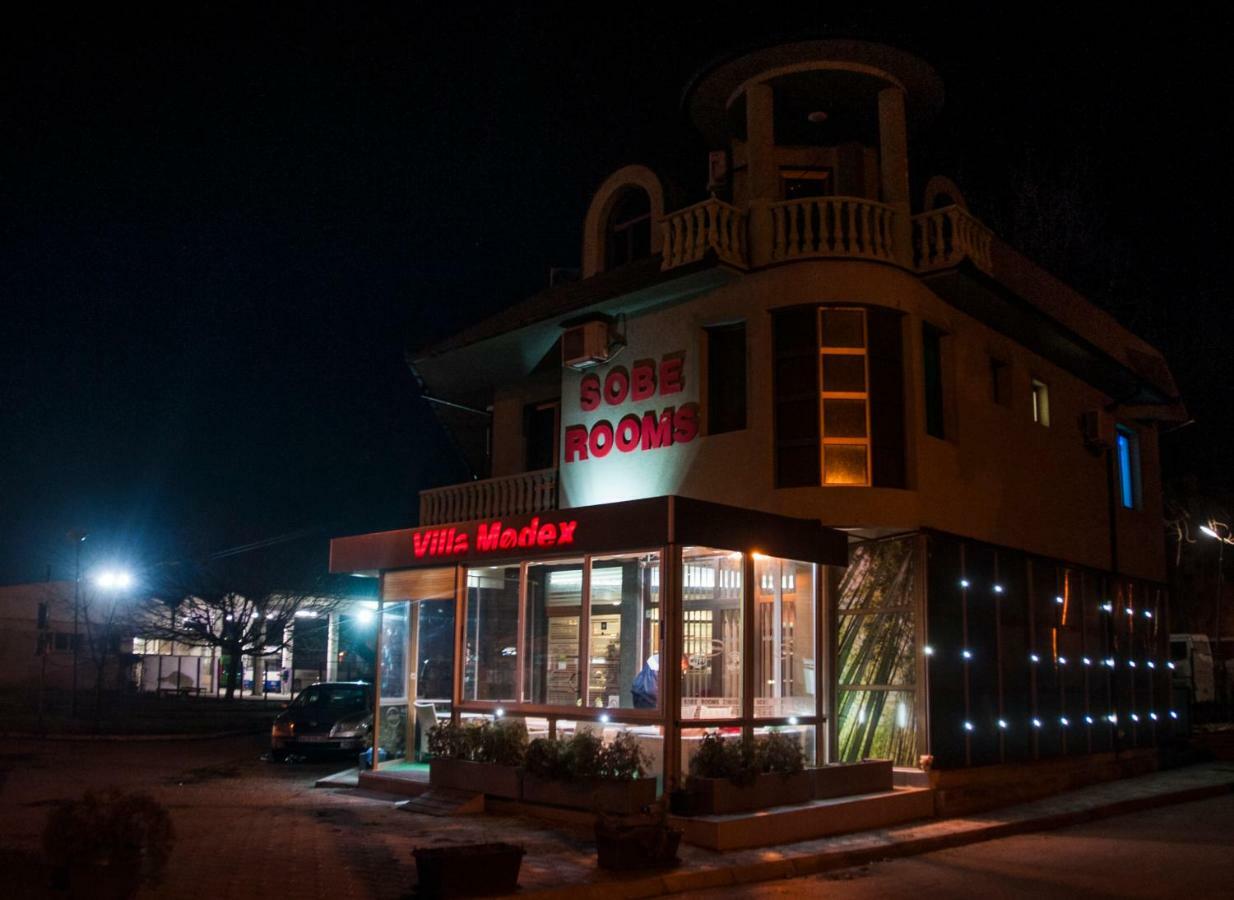 Guesthouse Villa Modex Парачин Екстер'єр фото