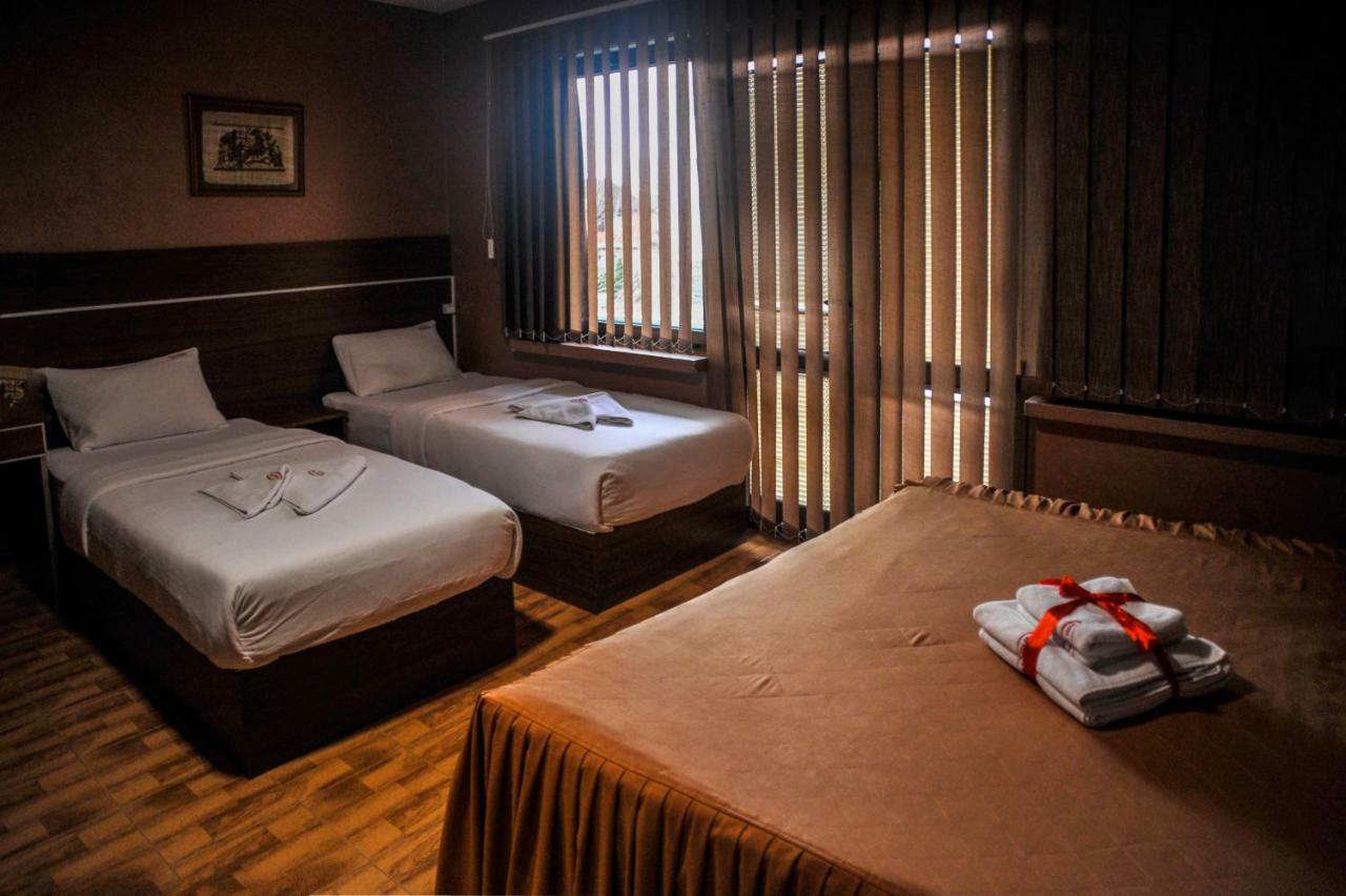 Guesthouse Villa Modex Парачин Екстер'єр фото