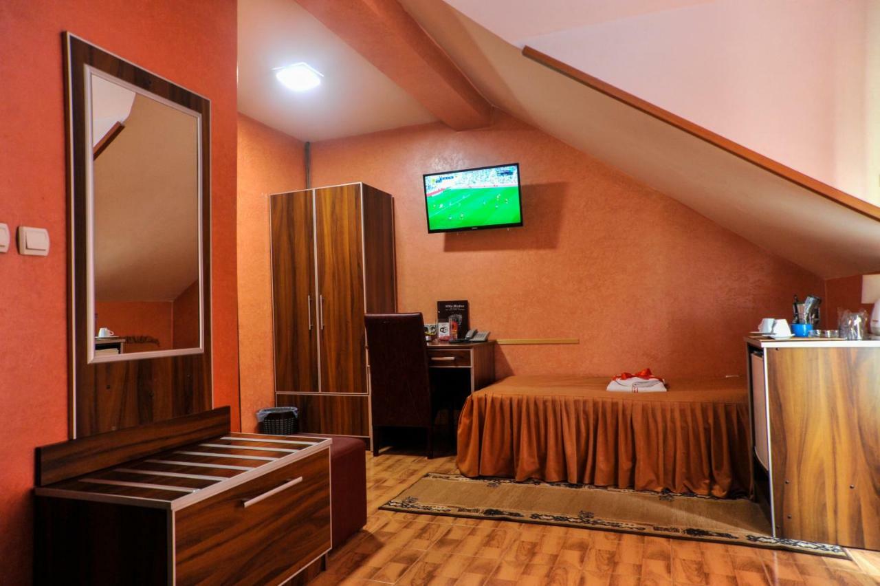 Guesthouse Villa Modex Парачин Екстер'єр фото